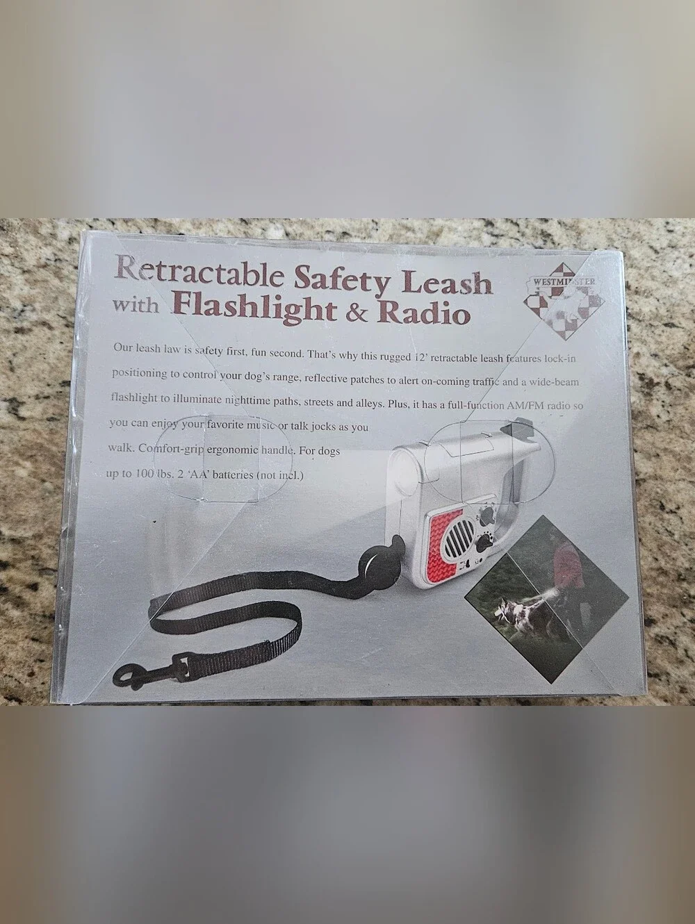 ​NIB Westminster Retractable Safety Leash with Flashlight & AM/FM Radio